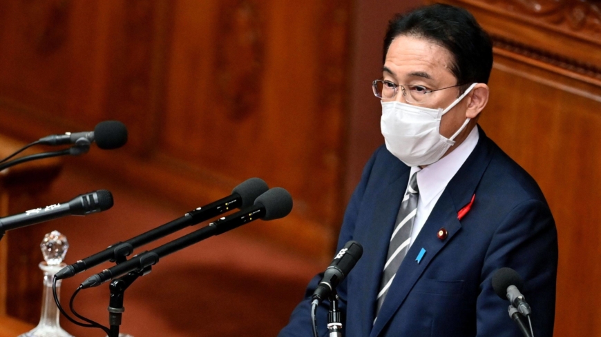 Kishida calls for new economic approach in first policy speech