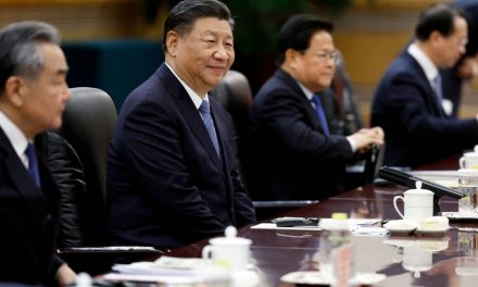 Xi says willing to work with U.S. for stable relationship